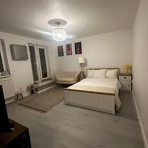 Studio Cozy Piata Victoriei Apartament